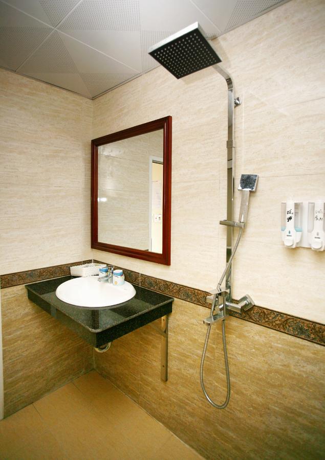 Bao An Hotel Diện Biên Phủ Esterno foto